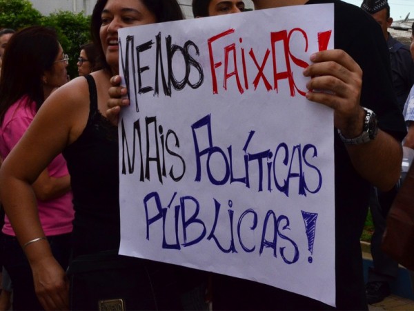 menos faixas mais políticas